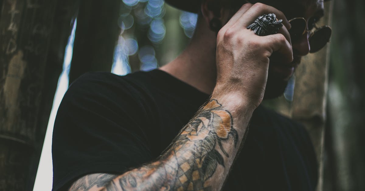 découvrez l'art du tatouage : styles, tendances, conseils et soins pour sublimer vos tatouages et faire de votre peau un véritable tableau. plongez dans l'univers du tattoo et exprimez votre créativité !