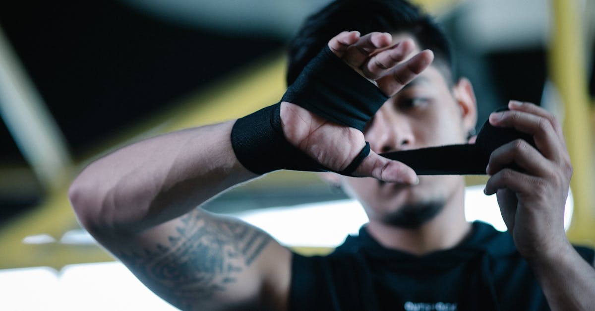 découvrez notre bandeau de tatouage innovant, conçu pour protéger vos nouveaux tatouages tout en favorisant leur guérison. confortable et élégant, il est l'accessoire parfait pour sublimer vos œuvres d'art tout en garantissant leur sécurité.