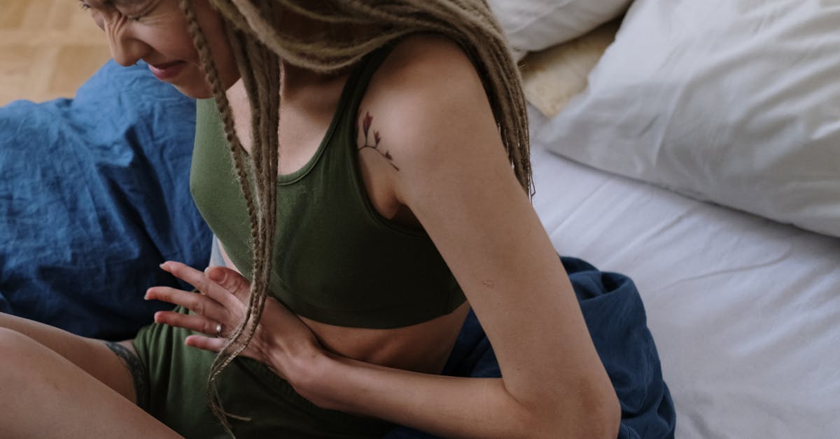 découvrez l'univers fascinant des tatouages en relief, une forme d'art corporel qui ajoute profondeur et texture à vos créations. explorez des designs uniques, des techniques innovantes et l'inspiration pour votre prochain tatouage.