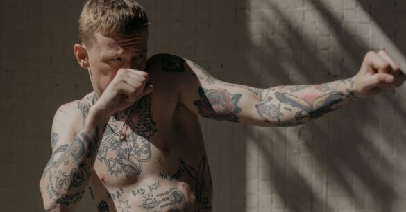 découvrez l'univers fascinant des tatouages : styles, significations et tendances. que vous soyez novice ou passionné, trouvez l'inspiration pour votre prochain ink avec nos conseils d'experts.