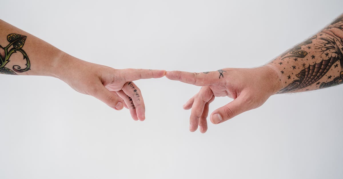 découvrez la symbolique du tatouage citron : signification, origines et inspirations autour de ce motif frais et vitaminé. un guide pour comprendre ce que représente le tatouage citron.