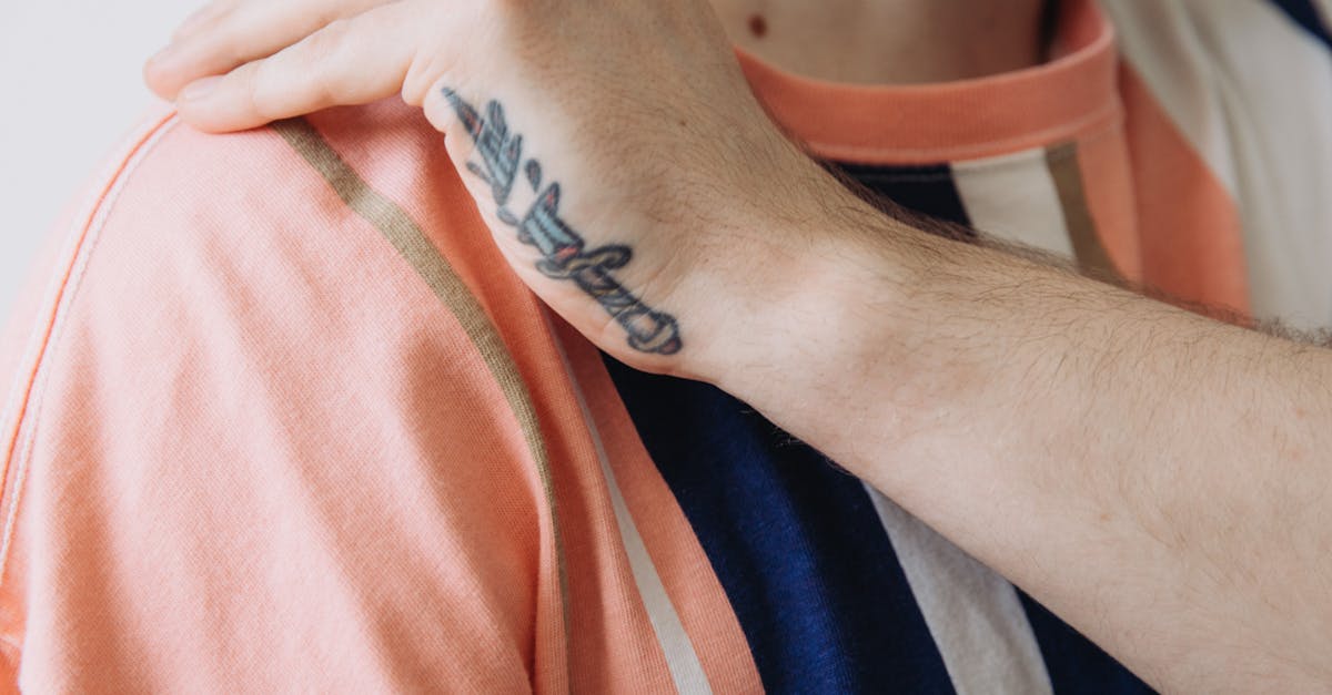 découvrez les tendances tatouage incontournables de l'année : styles, motifs populaires et inspirations pour votre prochain tattoo.