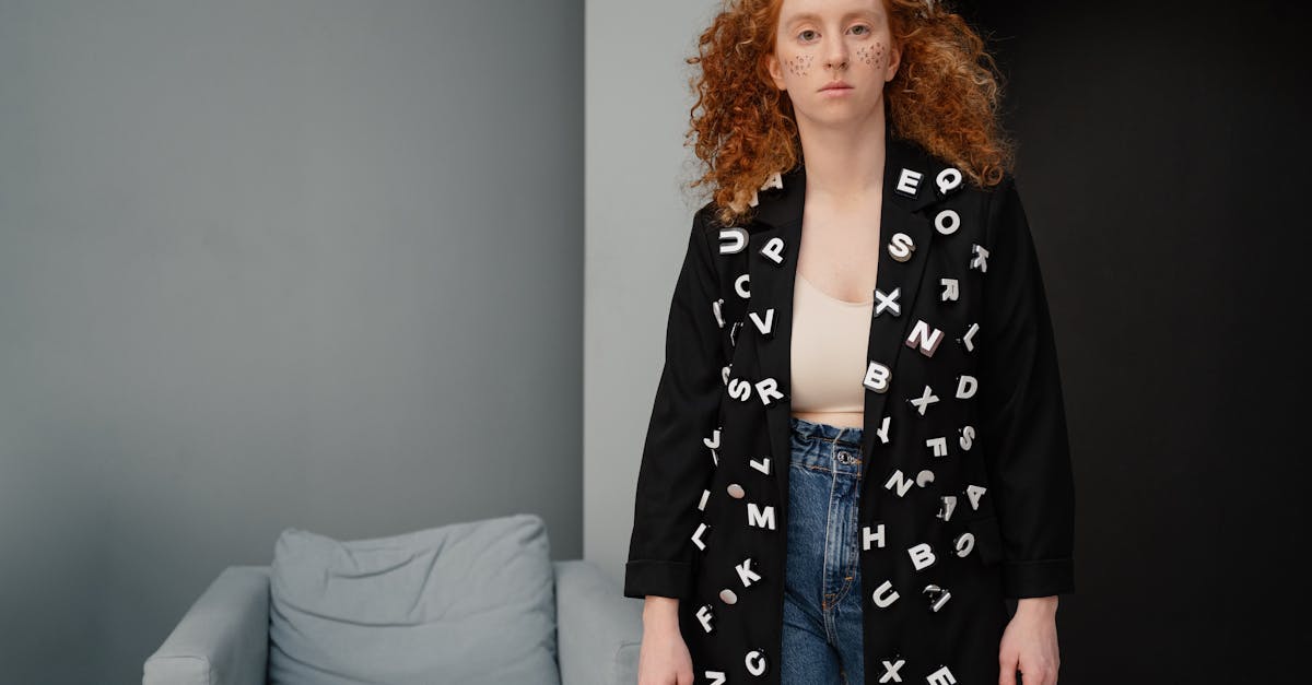 découvrez la signification des tatouages éléments : feu, eau, air et terre. inspirez-vous de ces motifs symboliques pour votre prochain tattoo unique et personnalisé.