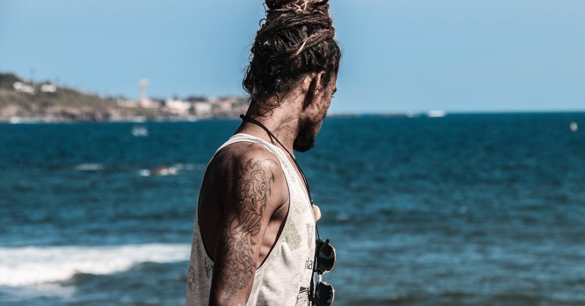 découvrez les styles, significations et tendances actuelles des tatouages. inspirez-vous pour votre prochain tattoo avec nos idées, conseils et informations sur les soins.