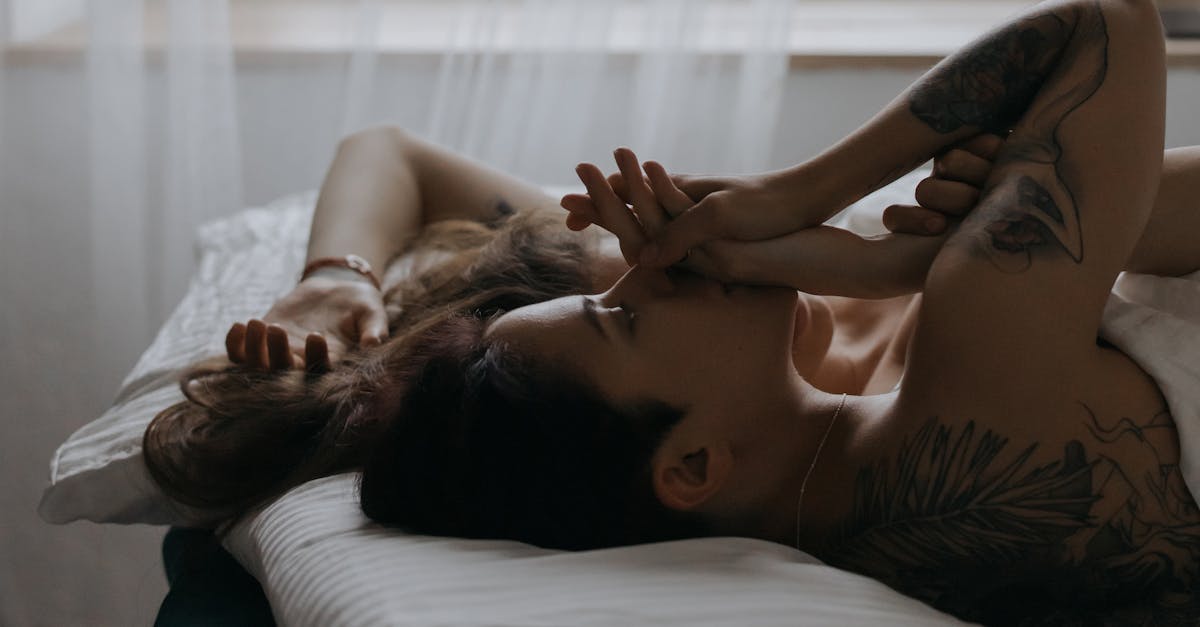 découvrez la signification et les idées de tatouages de loup : symbolisme, styles et inspirations pour un tatouage unique qui incarne force, liberté et protection.