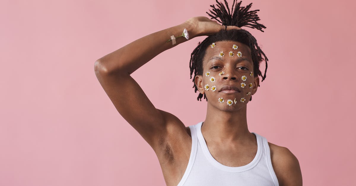 découvrez des idées inspirantes de tatouages sur la face intérieure du bras, alliant élégance et originalité pour un style unique.