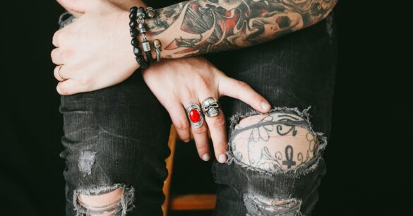 découvrez des idées uniques et inspirantes de tatouages de crâne, symbole de force et de mystère, pour exprimer votre style avec audace.